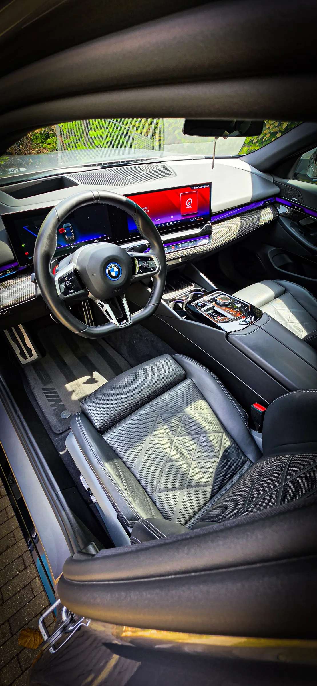 BMW i5 | DetailWash detail 2