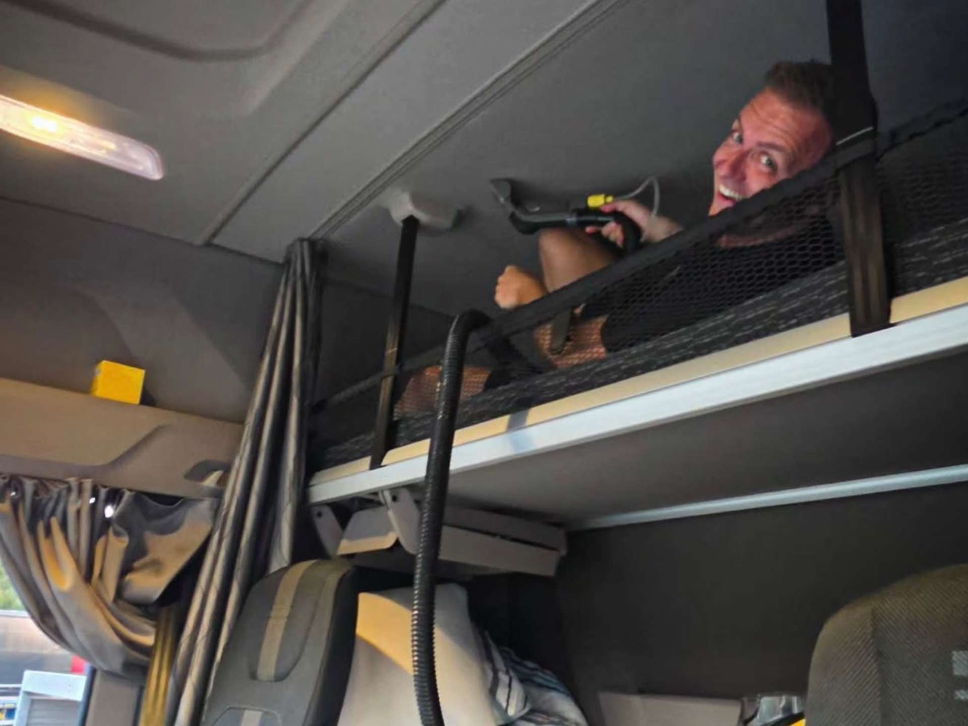 Daf XF | Dieptereiniging interieur detail 1